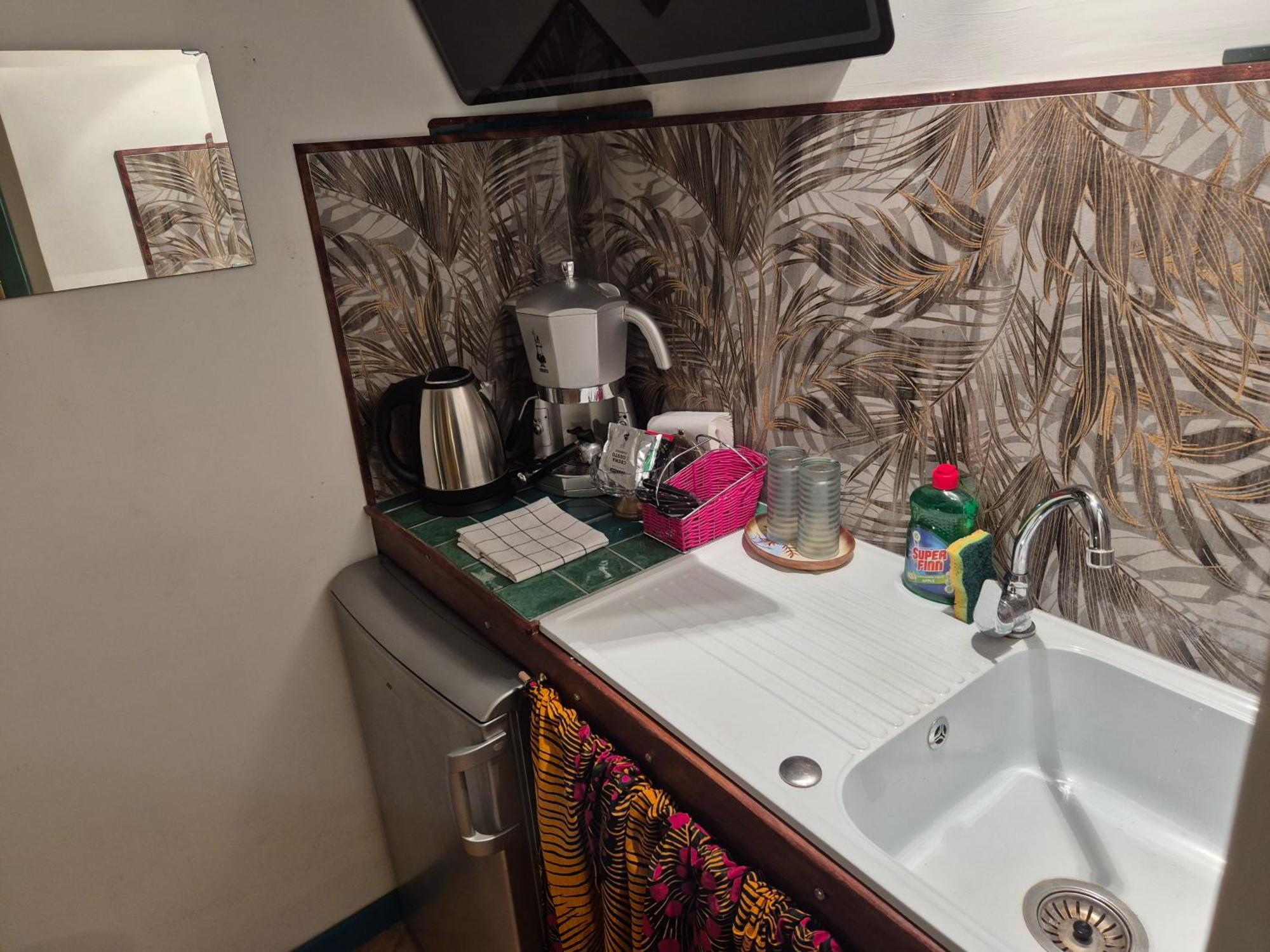Hotel Mithra Hosting Roma Esterno foto